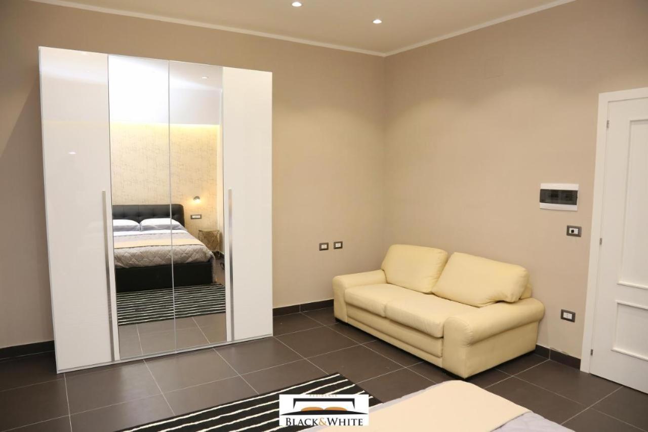 Residence Black & White Napoli Exterior foto